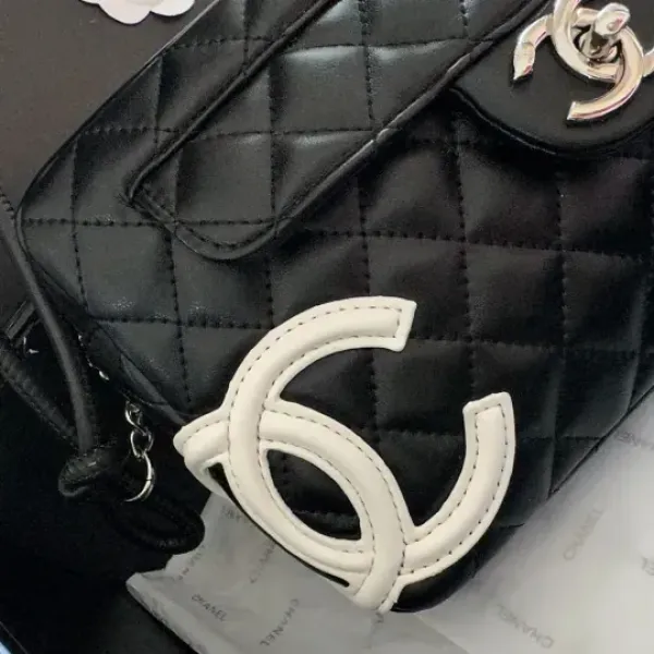 CHANEL 中古バッグ シャネル お宝級 康鵬カメラバッグ 27CM  240920