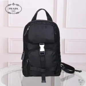【PRADA 公式旗艦店】プラダ  胸ポケット 当日出荷 好評に付き再入荷！30*20*7CM