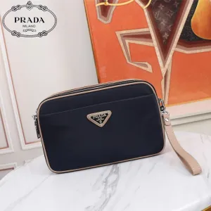 【PRADA  公式旗艦店】プラダ  クラッチバッグ 当日出荷 好評に付き再入荷！28*17*4CM