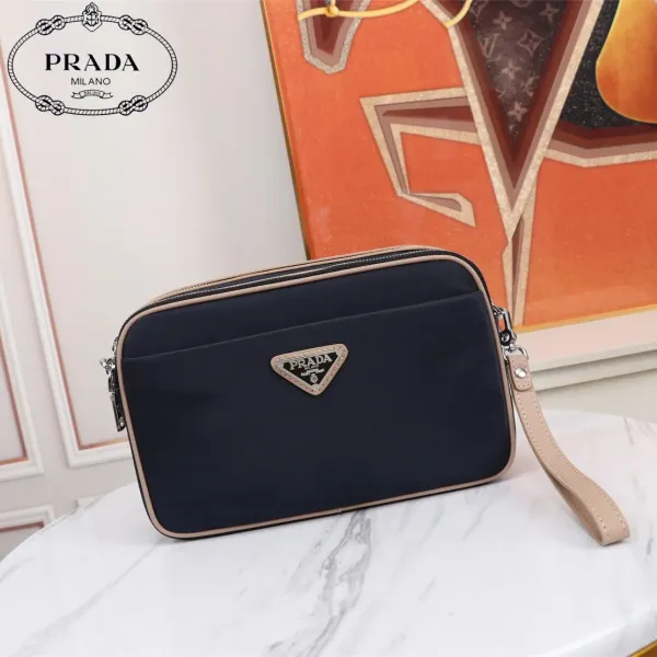 【PRADA  公式旗艦店】プラダ  クラッチバッグ 当日出荷 好評に付き再入荷！28*17*4CM