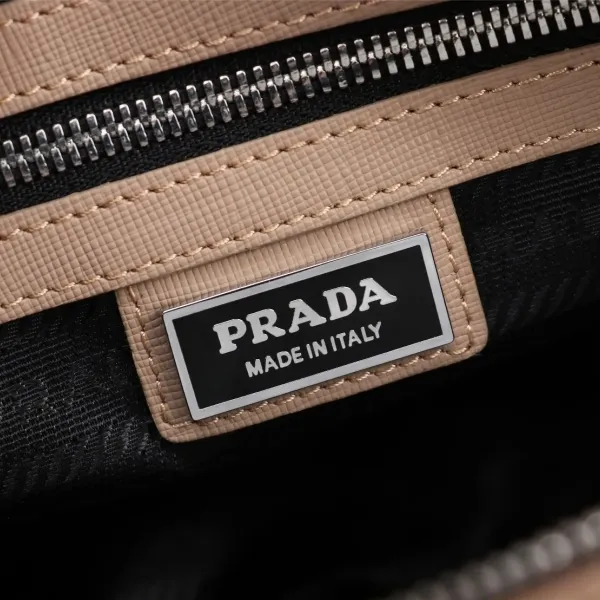 【PRADA  公式旗艦店】プラダ  クラッチバッグ 当日出荷 好評に付き再入荷！28*17*4CM