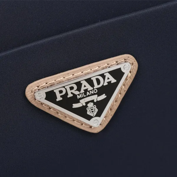 【PRADA  公式旗艦店】プラダ  クラッチバッグ 当日出荷 好評に付き再入荷！28*17*4CM