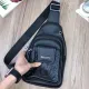 【PRADA  公式 旗艦店】プラダ  胸ポケット当日出荷 好評に付き再入荷！32*18*6CM