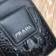 【PRADA  公式 旗艦店】プラダ  胸ポケット当日出荷 好評に付き再入荷！32*18*6CM