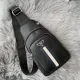 【PRADA  公式 旗艦店】プラダ  胸ポケット当日出荷 好評に付き再入荷！32*18*6CM