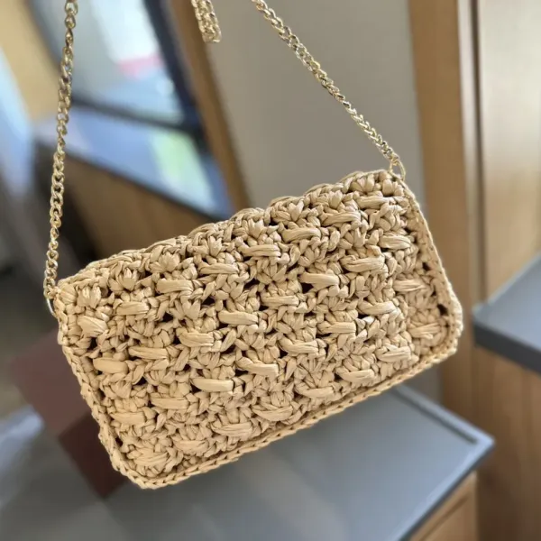 【CELINE 公式旗艦店】セリーヌ 斜めがけバッグ 当日出荷 好評に付き再入荷！25*9*12CM  1240723