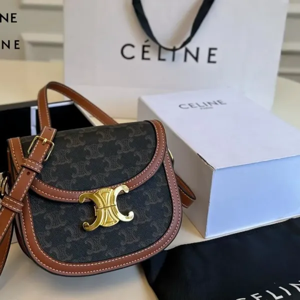 【CELINE 公式旗艦店】セリーヌ 斜めがけバッグ 当日出荷 好評に付き再入荷！18*16CM  1240723