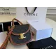【CELINE 公式旗艦店】セリーヌ 斜めがけバッグ 当日出荷 好評に付き再入荷！18*16CM  1240723