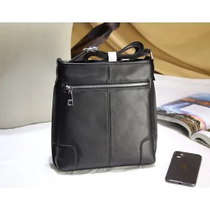 【VERSACE 公式旗艦店】ヴェルサーチ ショルダーバッグ  当日出荷 好評に付き再入荷！25*27*5.5CM