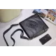 【VERSACE 公式旗艦店】ヴェルサーチ ショルダーバッグ  当日出荷 好評に付き再入荷！25*27*5.5CM