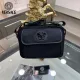 【VERSACE  公式旗艦店】ヴェルサーチ   ショルダーバッグ 当日出荷 好評に付き再入荷！25*6*18CM