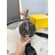 【FENDI  公式旗艦店】フェンディ  ショルダーバッグ  当日出荷 好評に付き再入荷！21*12CM