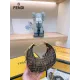 【FENDI 公式 旗艦店】 フェンディ  ショルダーバッグ  当日出荷 好評に付き再入荷！19*10CM