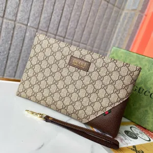 【GUCCI  公式 旗艦店】 グッチ   クラッチバッグ 当日出荷 好評に付き再入荷！28*18*2.5CM  241101