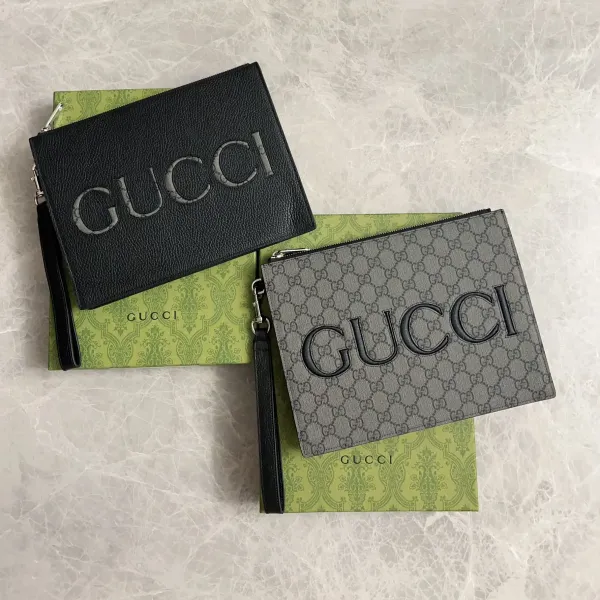 【GUCCI  公式 旗艦店】 グッチ   クラッチバッグ 当日出荷 好評に付き再入荷！22*28*3CM  241101