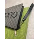 【GUCCI  公式 旗艦店】 グッチ   クラッチバッグ 当日出荷 好評に付き再入荷！22*28*3CM  241101