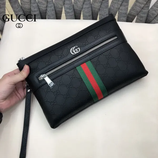 【GUCCI 公式 旗艦店】クッチ  クラッチバッグ 当日出荷 好評に付き再入荷！28*18*3CM