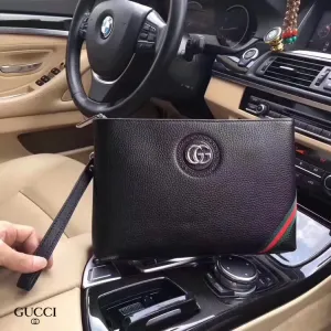 【GUCCI 公式 旗艦店】クッチ  クラッチバッグ 当日出荷 好評に付き再入荷！29*19*3.5CM