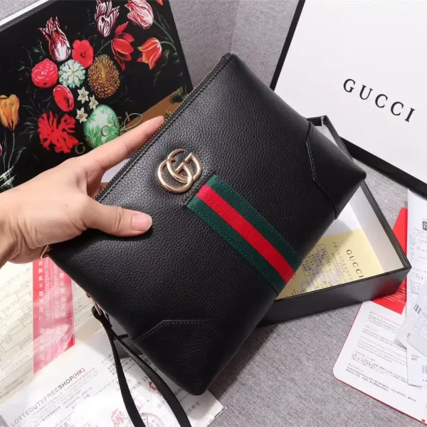 【GUCCI 公式 旗艦店】クッチ  クラッチバッグ 当日出荷 好評に付き再入荷！27*18*4CM