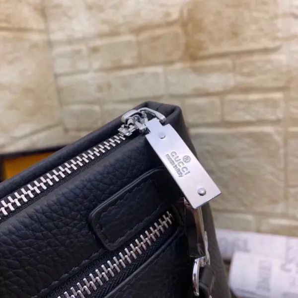 【GUCCI 公式 旗艦店】クッチ  クラッチバッグ 当日出荷 好評に付き再入荷！28*18.3CM