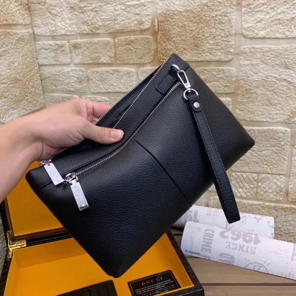 【GUCCI 公式 旗艦店】クッチ  クラッチバッグ 当日出荷 好評に付き再入荷！28*18.3CM