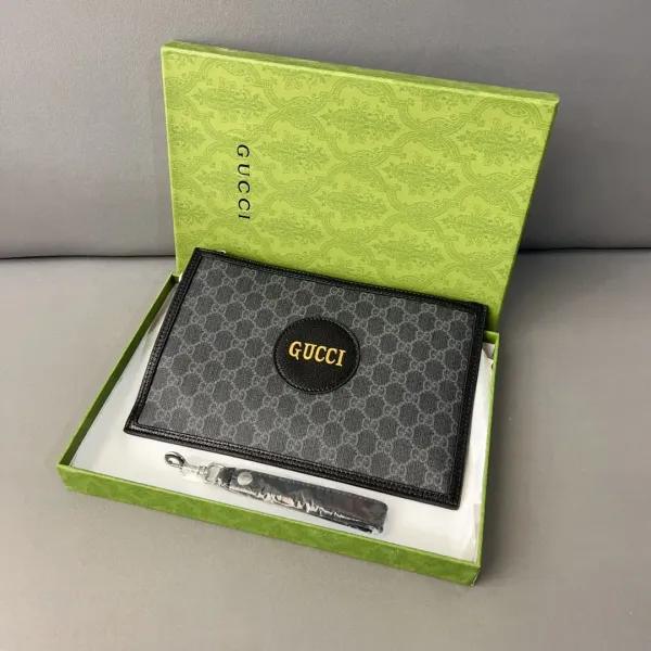 【GUCCI 公式 旗艦店】クッチ  クラッチバッグ 当日出荷 好評に付き再入荷！29*20CM