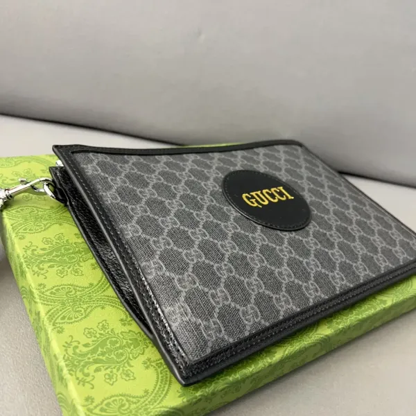 【GUCCI 公式 旗艦店】クッチ  クラッチバッグ 当日出荷 好評に付き再入荷！29*20CM