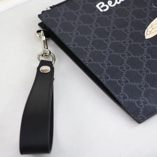 【GUCCI 公式 旗艦店】クッチ  クラッチバッグ 当日出荷 好評に付き再入荷！30.5*21*1.5CM