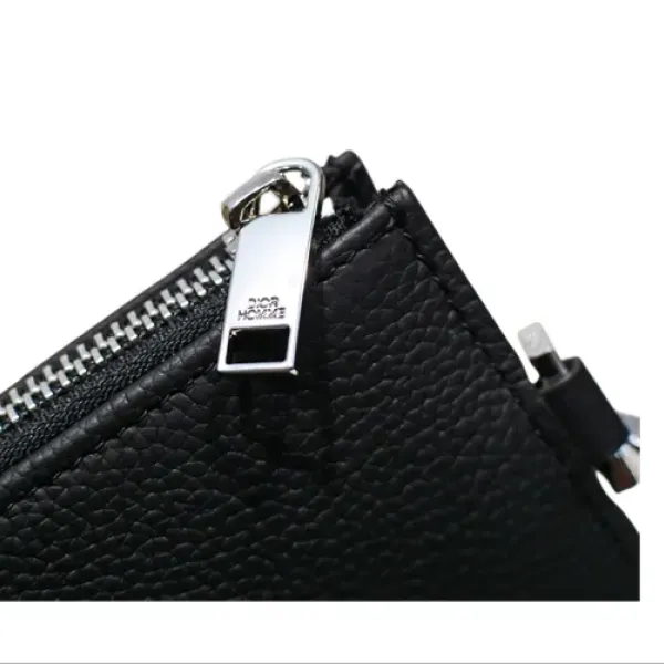 【DIOR  公式 旗艦店】ディオール   クラッチバッグ   当日出荷 好評に付き再入荷！  黒 28*19*6CM