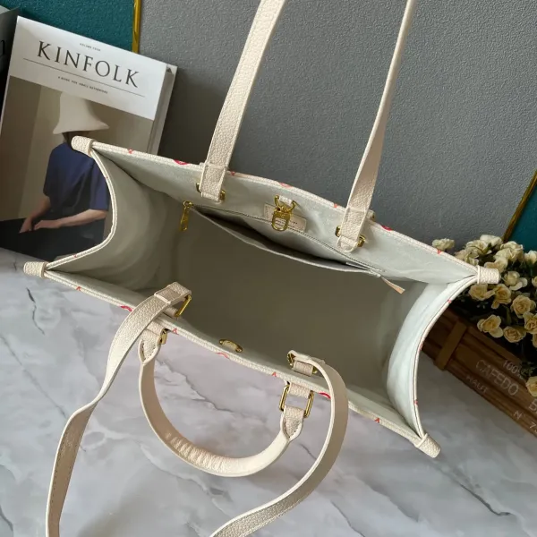 【LOUIS VUITTON 公式旗艦店】ルイヴィトン  ハンドバッグ  当日出荷 好評に付き再入荷！34*27*14CM   270911