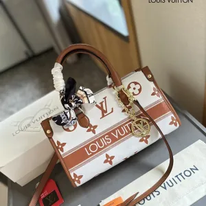【LOUIS VUITTON 公式旗艦店】ルイヴィトン  斜めがけバッグ 当日出荷 好評に付き再入荷！25*14CM  240722
