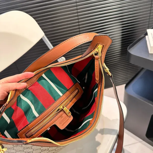 【GUCCI 公式旗艦店】グッチ ハンドバッグ 当日出荷 好評に付き再入荷！32*30CM  240724