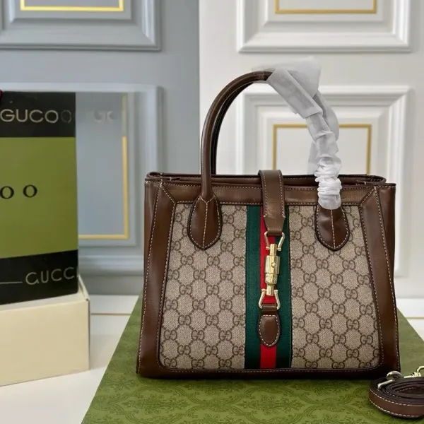 【GUCCI 公式旗艦店】グッチ ハンドバッグ 当日出荷 好評に付き再入荷！30*23CM  240724