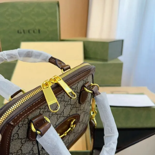 【GUCCI 公式旗艦店】グッチ 斜めがけバッグ 当日出荷 好評に付き再入荷！20*8*20CM