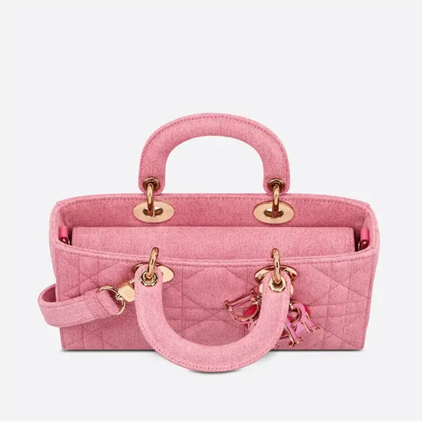 【DIOR】雑誌掲載！泉 里香さん愛用！夏感あふれる新作バッグが登場！