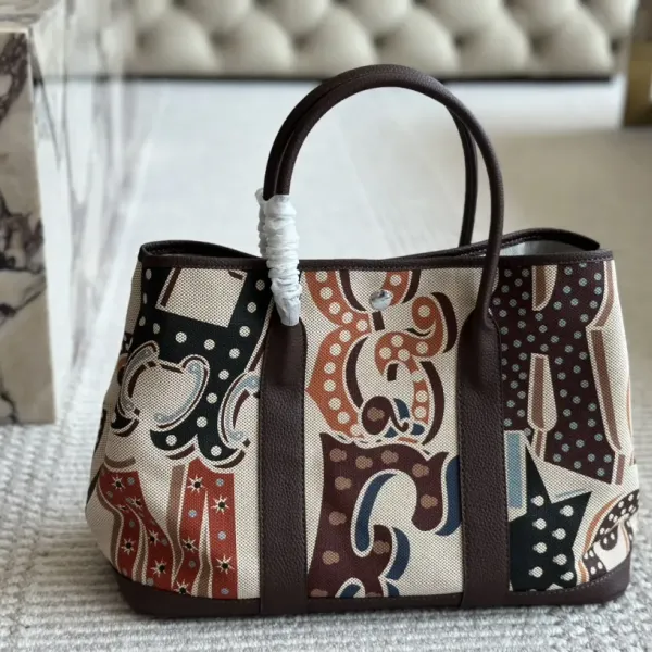 【Hermès 公式旗艦店】エルメス ハンドバッグ 当日出荷 好評に付き再入荷！36*25CM  240724