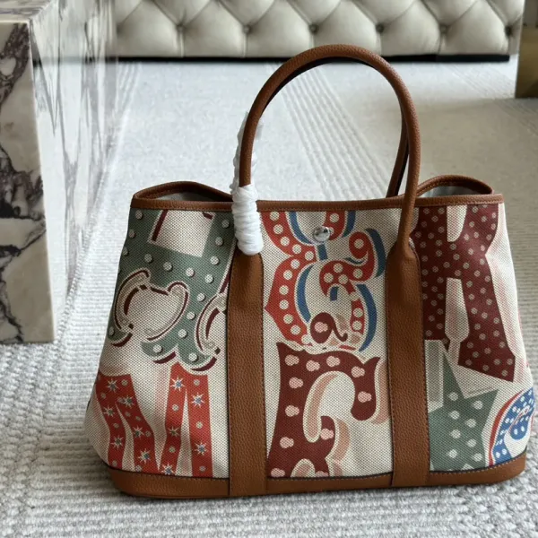 【Hermès 公式旗艦店】エルメス ハンドバッグ 当日出荷 好評に付き再入荷！36*25CM  240724