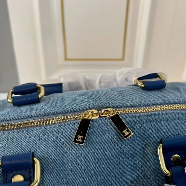 【CHANEL 公式旗艦店】シャネル 斜めがけバッグ 当日出荷 好評に付き再入荷！44*25CM  240723