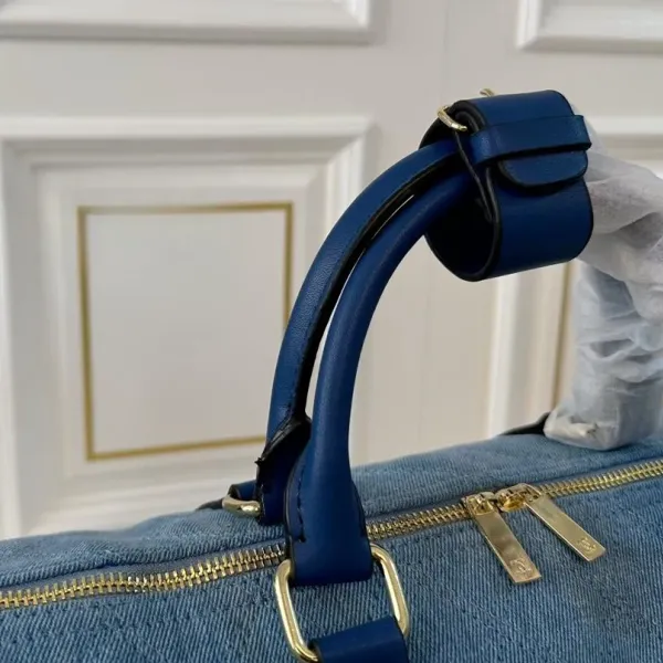 【CHANEL 公式旗艦店】シャネル 斜めがけバッグ 当日出荷 好評に付き再入荷！44*25CM  240723