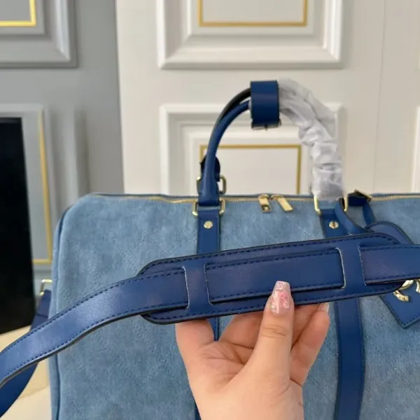 【CHANEL 公式旗艦店】シャネル 斜めがけバッグ 当日出荷 好評に付き再入荷！44*25CM  240723