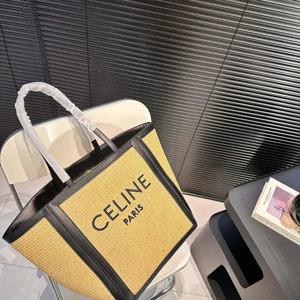 【CELINE 公式旗艦店】セリーヌ ハンドバッグ 当日出荷 好評に付き再入荷！27*31CM  1240723