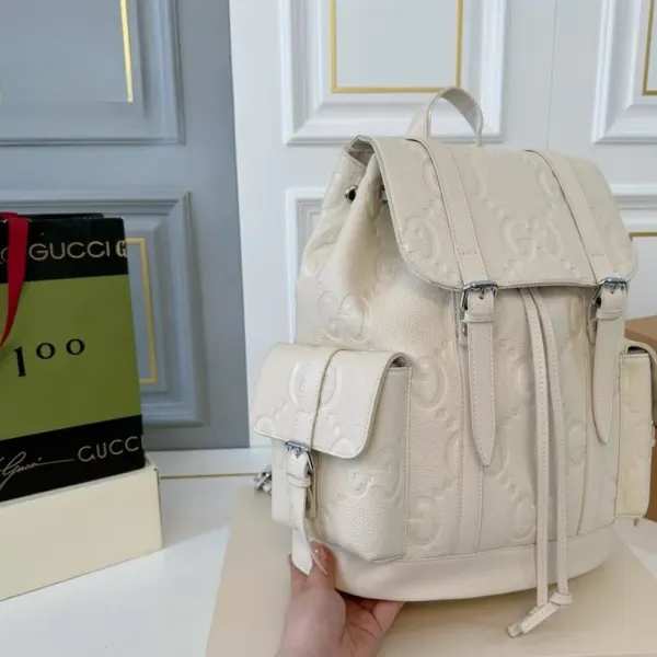 【GUCCI 公式旗艦店】グッチ リュックサック 当日出荷 好評に付き再入荷！33*40CM  240724