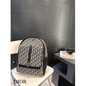【DIOR公式旗艦店】ディオール リュックサック 当日出荷 好評に付き再入荷！31*40CM 240720