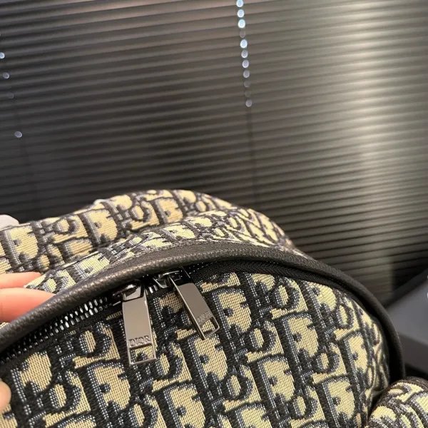【DIOR公式旗艦店】ディオール リュックサック 当日出荷 好評に付き再入荷！31*40CM 240720