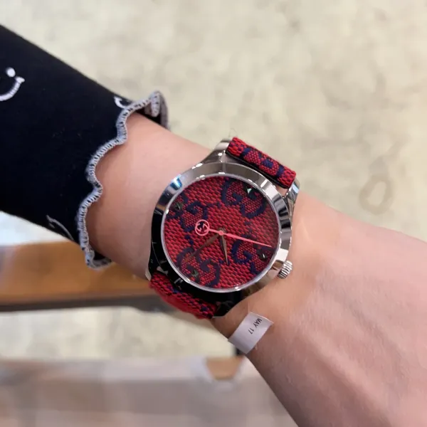 GUCCI(クッチ)  腕時計38MM