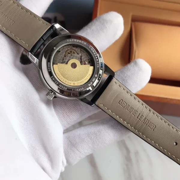 VACHERON  CONSTANTIN (ヴァシュロン・コンスタンタン)  腕時計40MM
