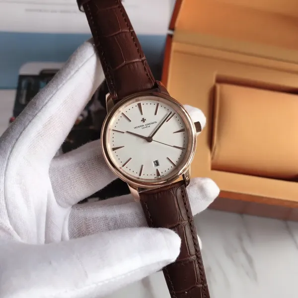 VACHERON  CONSTANTIN (ヴァシュロン・コンスタンタン)  腕時計40MM