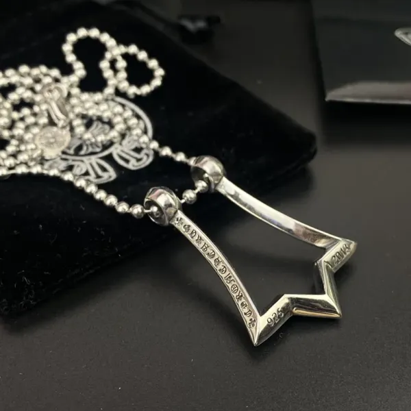 【CHROME HEARTS】ネックレス、新しいネックレス万能シンプルファッションオーナメント240812