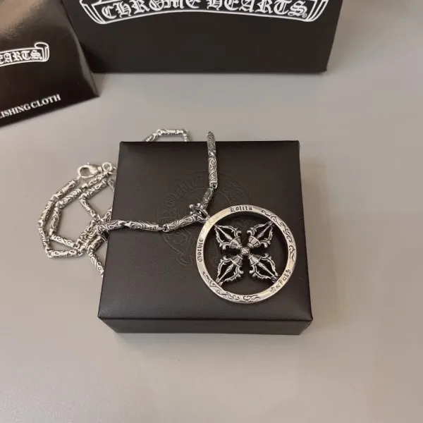 【CHROME HEARTS】クロムハーツ、新しいネックレス万能シンプルファッションオーナメント 2471