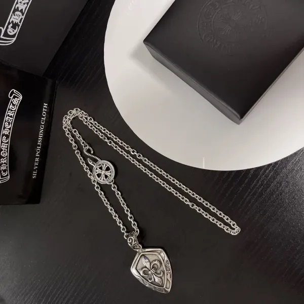 【CHROME HEARTS】クロムハーツ、新しいネックレス万能シンプルファッションオーナメント 2471